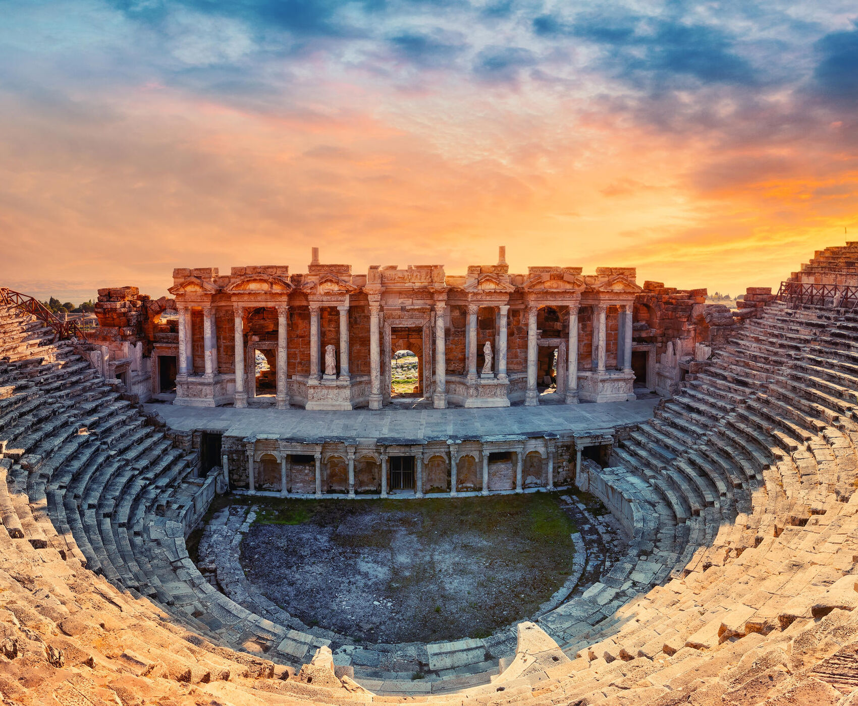 KAKLIK MAĞARASI - PAMUKKALE - LAODİKEİA TURU